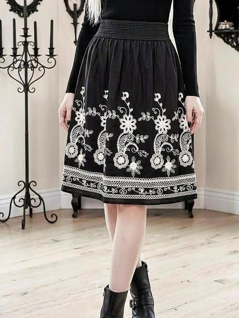 Studio West Black midi skirt with white embroidery elastic waistband Size: XL